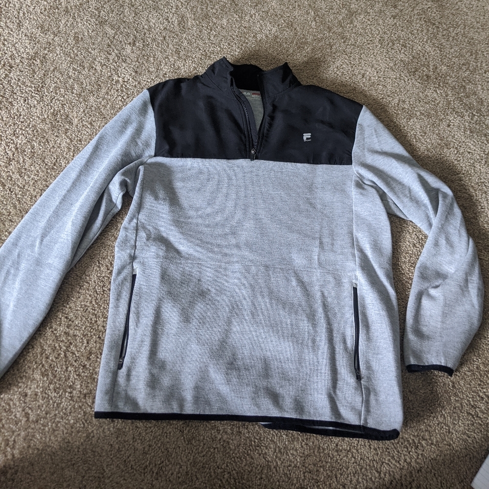 Men zip up